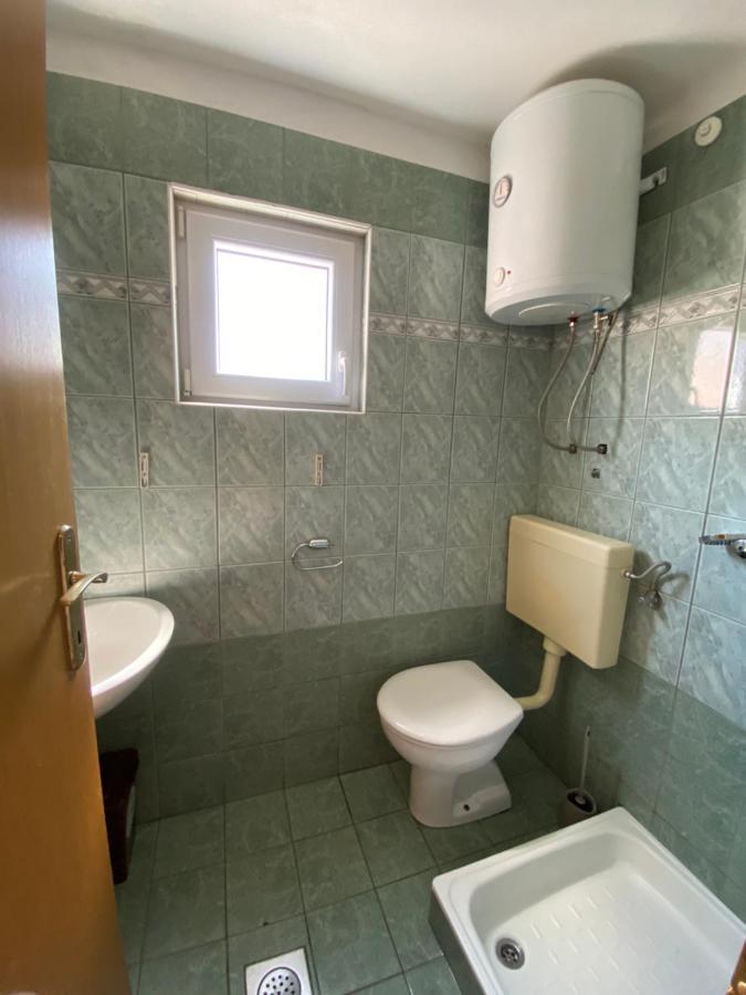 Apartmani Niks Makarska Exterior foto